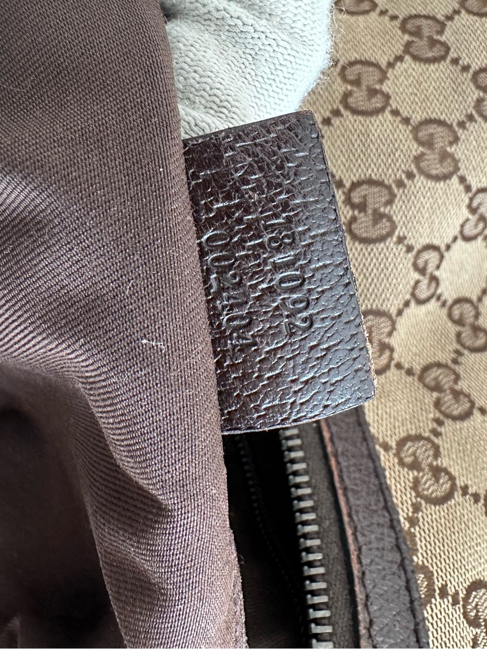 Gucci Cherry Line Crossbody Bag - Picture 5 of 16